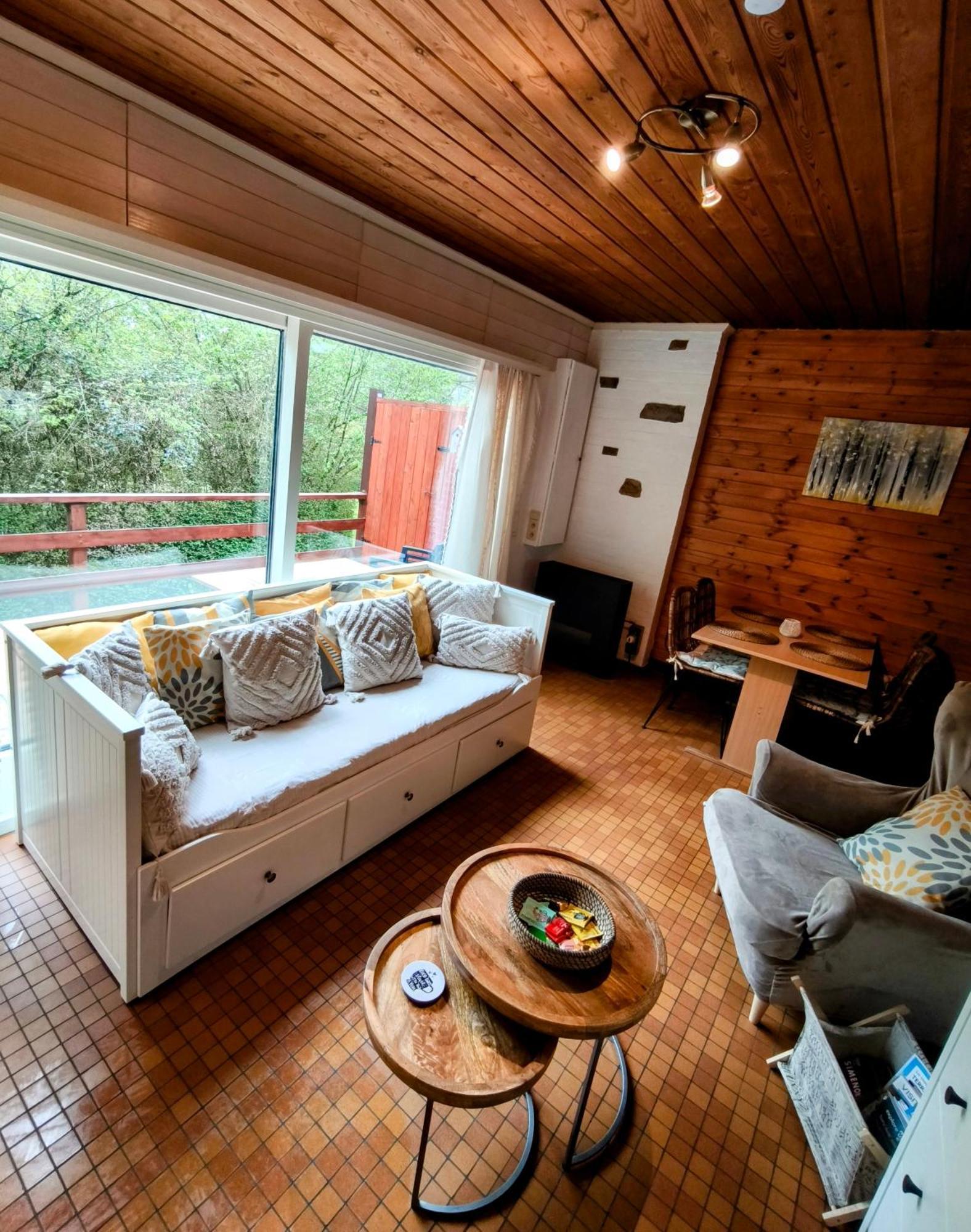 Au Bois Charmant Waulsort 部屋 写真