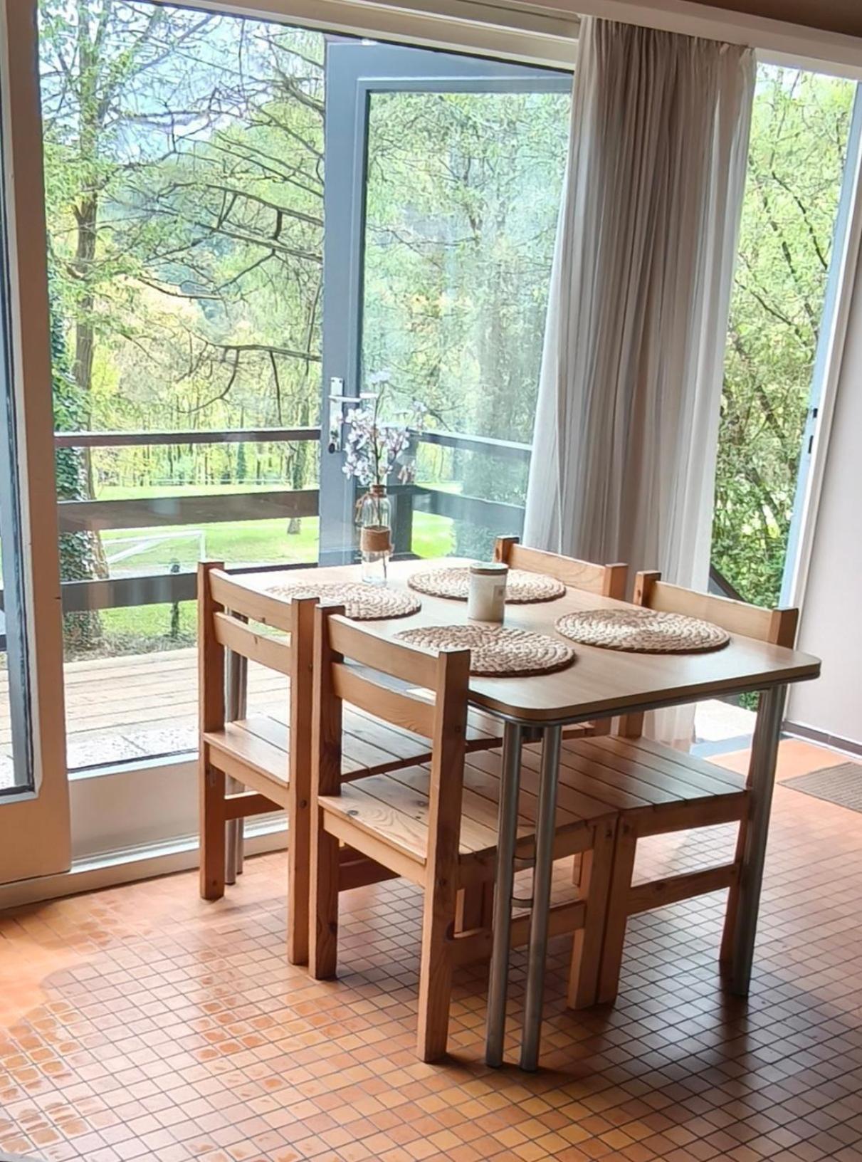Au Bois Charmant Waulsort 部屋 写真