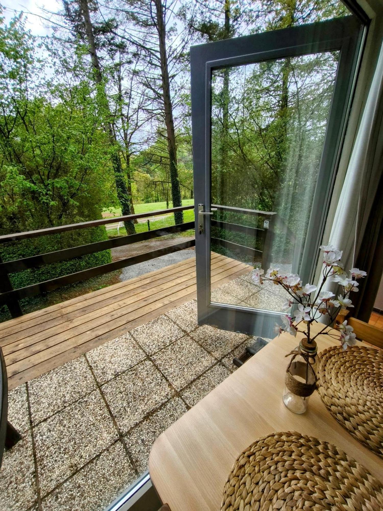 Au Bois Charmant Waulsort 部屋 写真